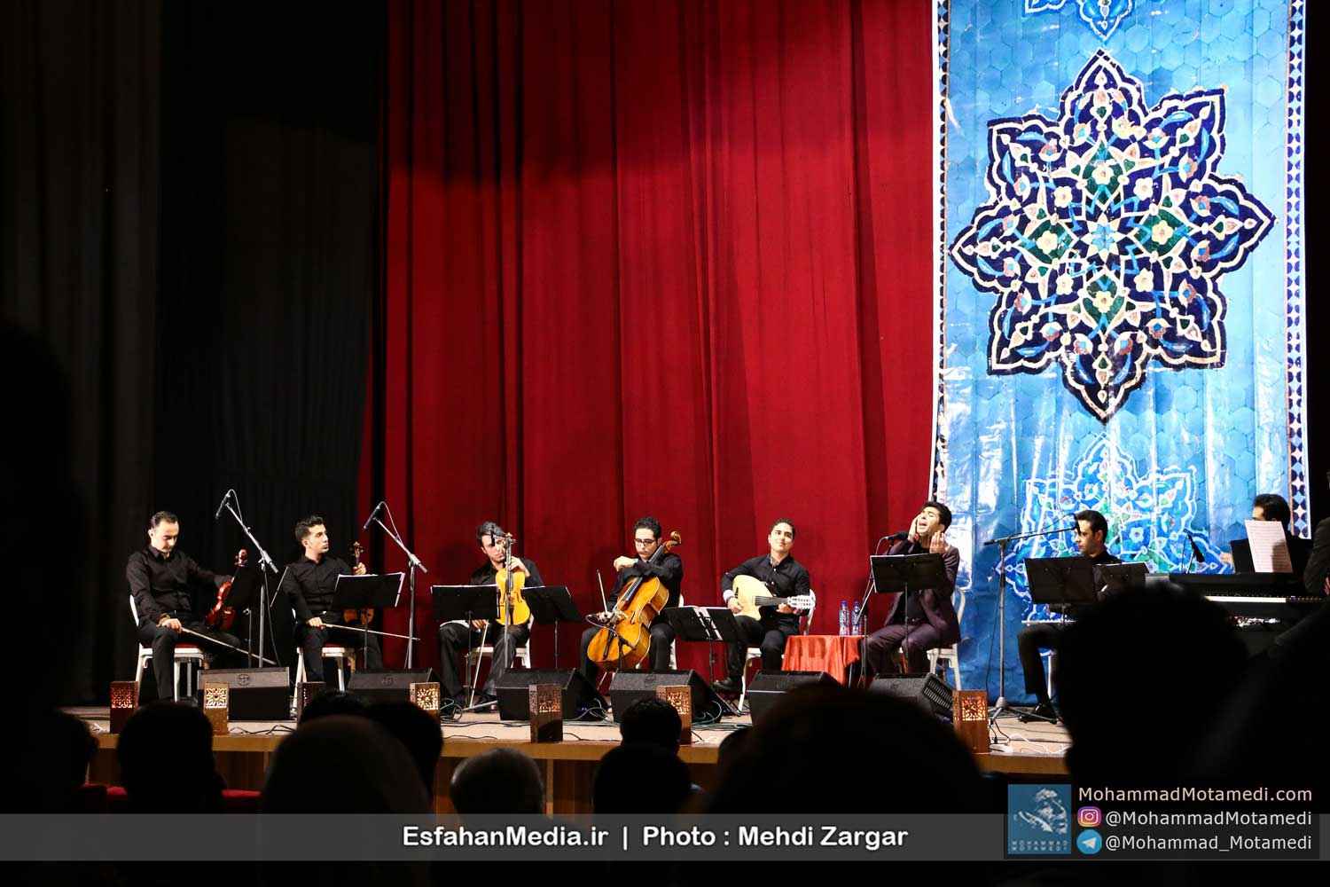 محمد معتمدی در اصفهان به روی صحنه رفت + گزارش تصویری