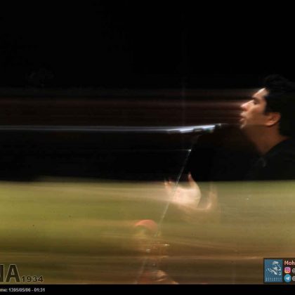 محمد معتمدی به همراه خنیاگران مهر به روی صحنه رفت + گزاش تصویری
